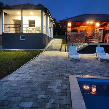 Vikendica Sa Bazenom Stasa Villa
