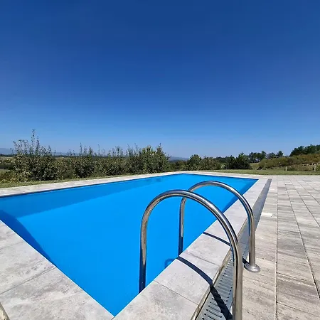 Vikendica Sa Bazenom Stasa