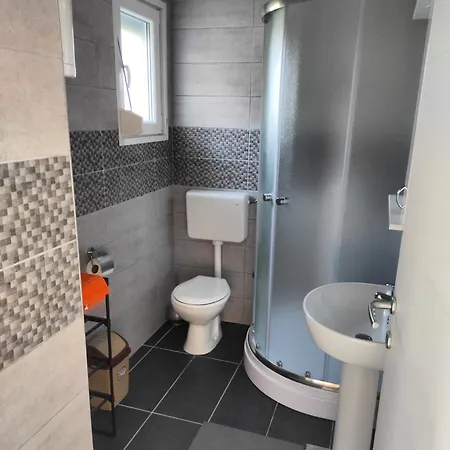 Vikendica Sa Bazenom Stasa ヴィラ バニャ・ルカ