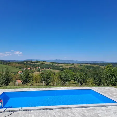 ヴィラ Vikendica Sa Bazenom Stasa バニャ・ルカ