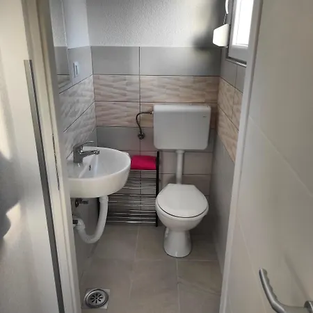 Vikendica Sa Bazenom Stasa *