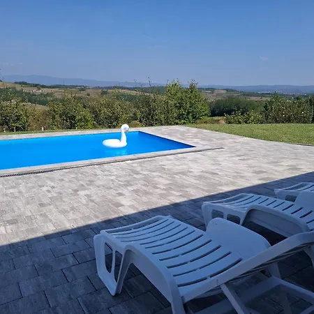 Vikendica Sa Bazenom Stasa ヴィラ